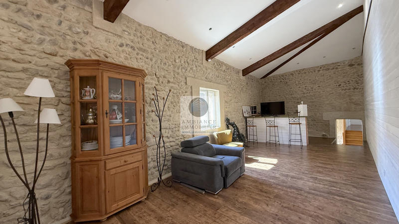 Maison - 219 m² - 6 pièces