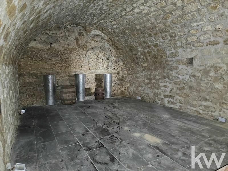 Maison - 278 m² - 11 pièces