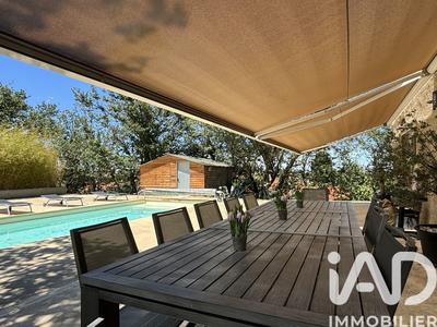 Maison - 200 m² - 7 pièces