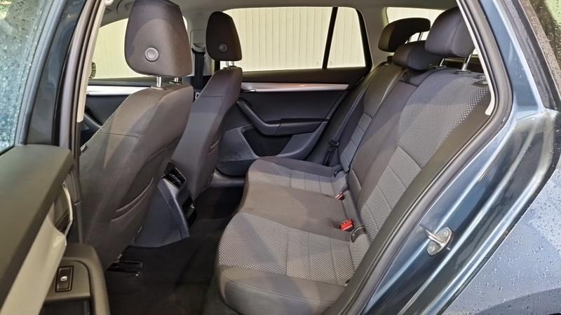 Skoda Octavia Combi 1.6 Tdi 105 Ch Cr Fap Green Tec Business Plus