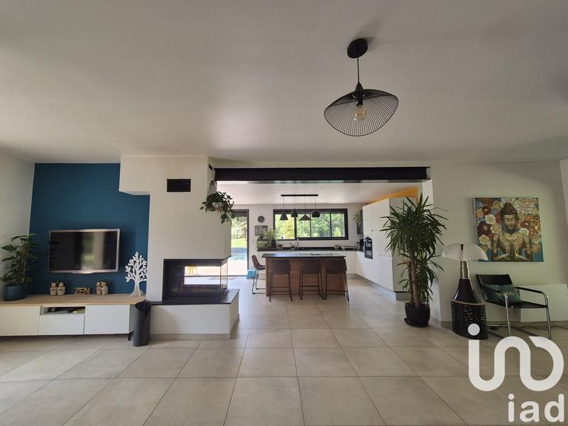 Maison - 295 m² - 7 pièces