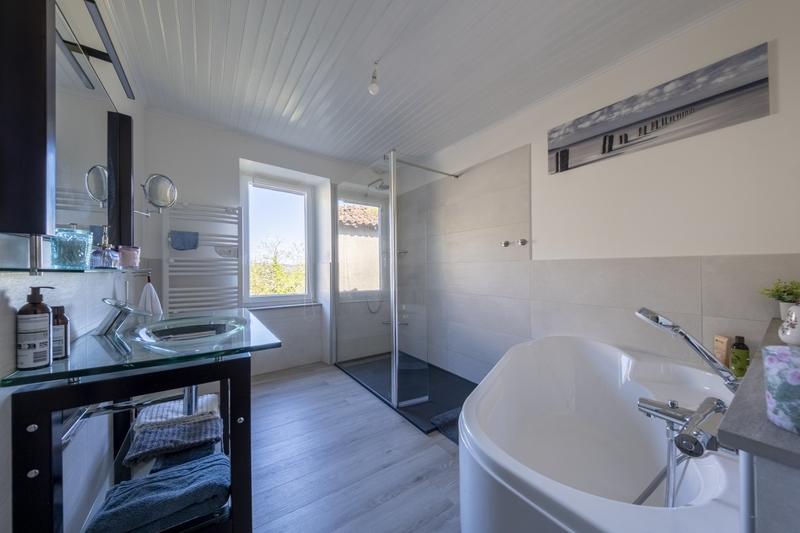 Maison - 232 m² - 7 pièces