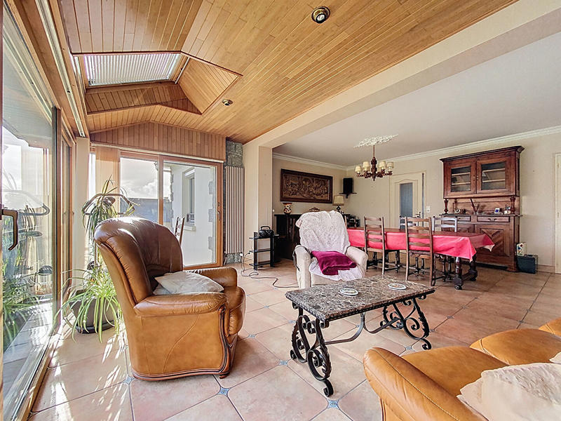 Maison - 158 m² - 6 pièces