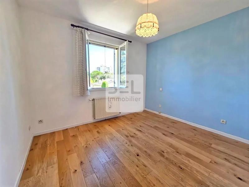 Appartement - 76 m² - 3 pièces