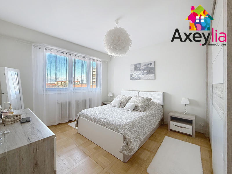 Appartement - 106 m² - 5 pièces