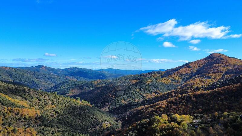 Propriété - 128 m² - 6 pièces