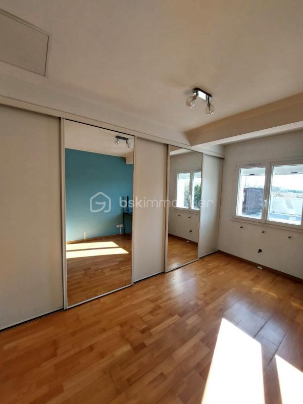 Maison traditionnelle - 140 m² - 6 pièces