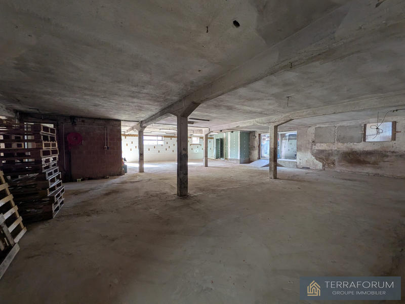 Entrepôt - 200 m²