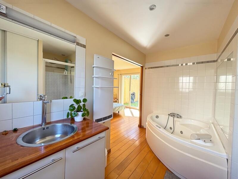 Maison - 180 m² - 5 pièces