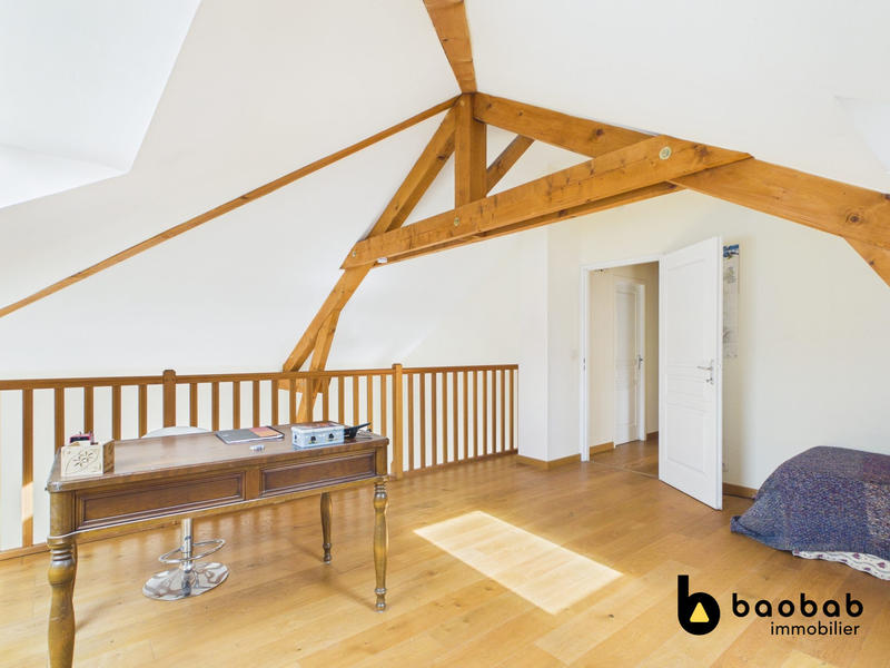 Maison - 192 m² - 5 pièces