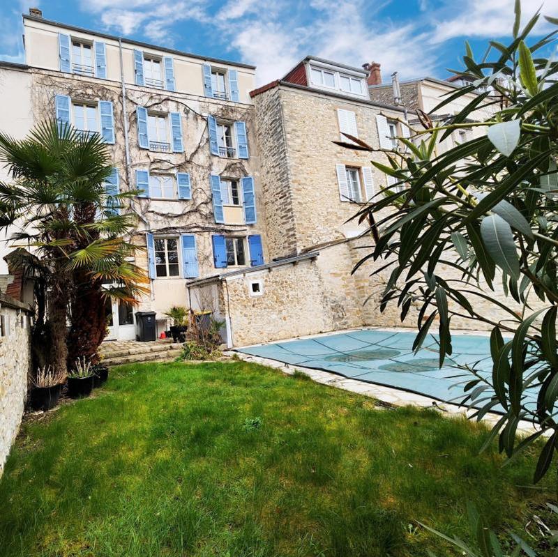 Maison ancienne - 223 m² - 10 pièces