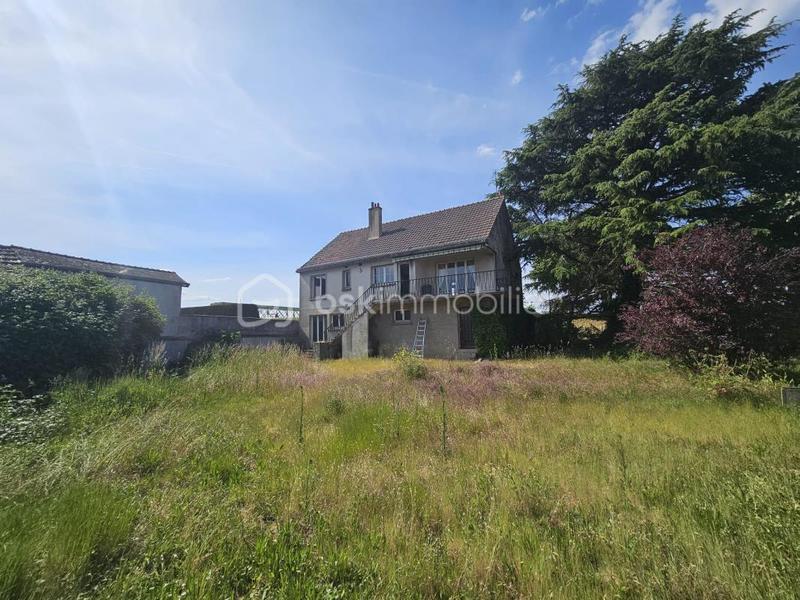 Maison traditionnelle - 94 m² - 5 pièces