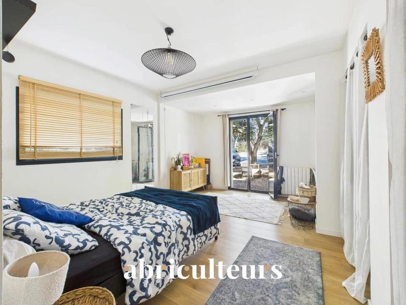 Maison ancienne - 252 m² - 8 pièces