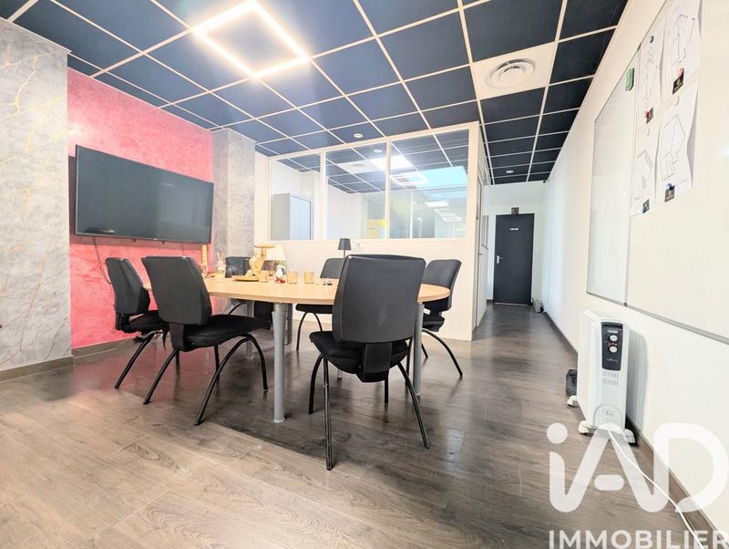 Maison - 210 m² - 6 pièces