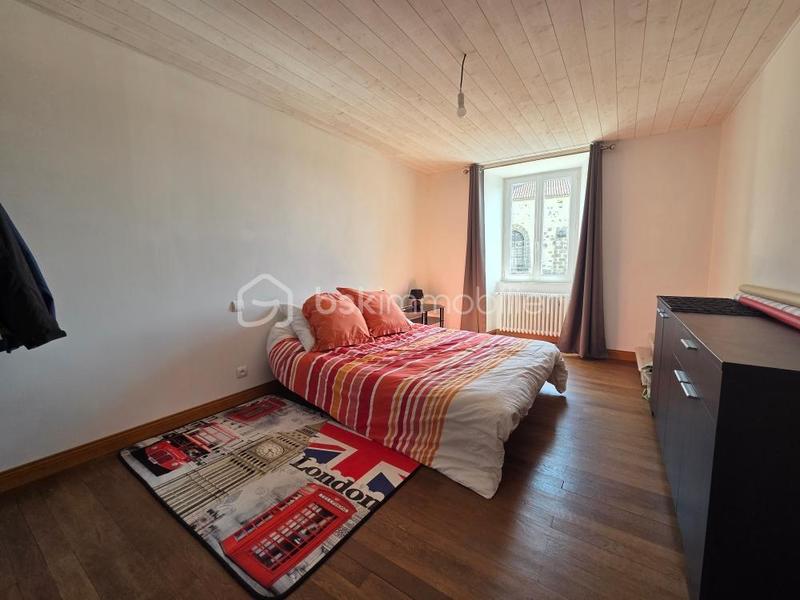 Maison de village - 254 m² - 10 pièces