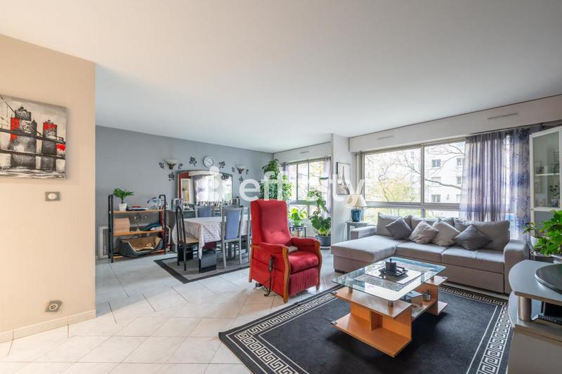 Appartement ancien - 84 m² - 4 pièces