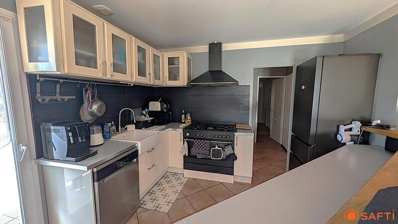 Maison - 96 m² - 5 pièces