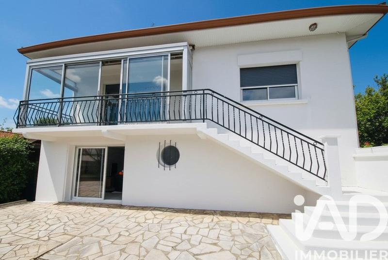 Maison - 175 m² - 6 pièces