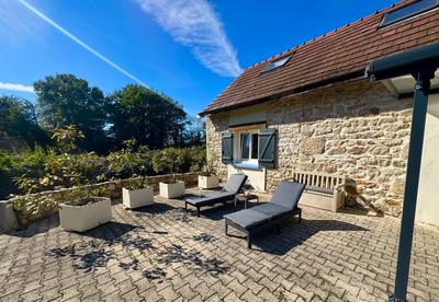 Maison en pierre - 150 m² - 5 pièces