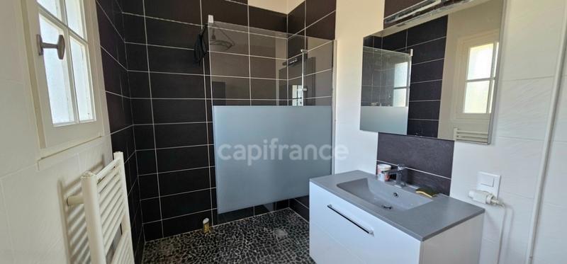 Maison - 175 m² - 7 pièces