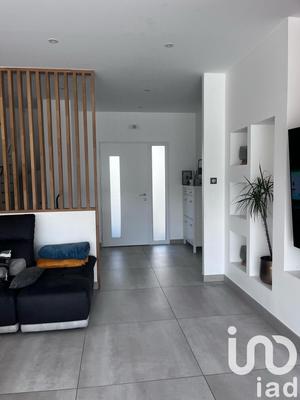 Maison - 226 m² - 12 pièces