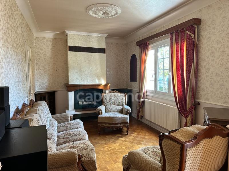 Maison - 129 m² - 8 pièces