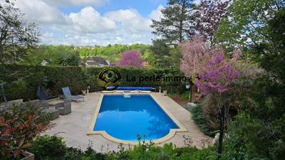 Maison - 160 m² - 6 pièces