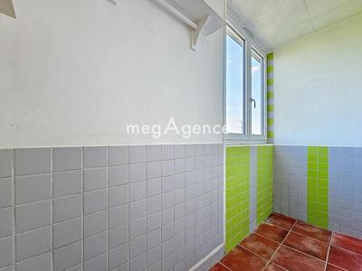 Appartement - 65 m² - 4 pièces