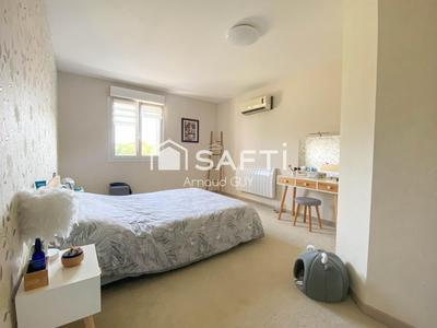 Maison - 400 m² - 5 pièces