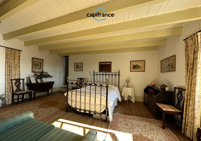 Maison - 137 m² - 5 pièces