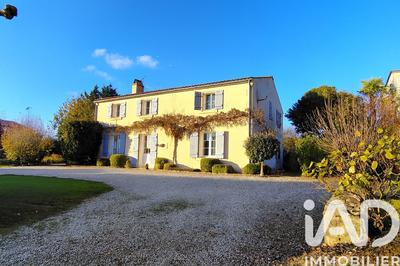 Maison - 170 m² - 9 pièces