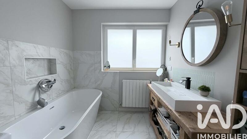 Maison - 150 m² - 6 pièces