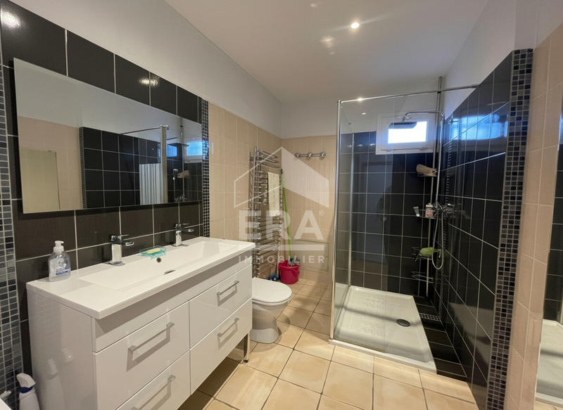 Villa - 132 m² - 6 pièces