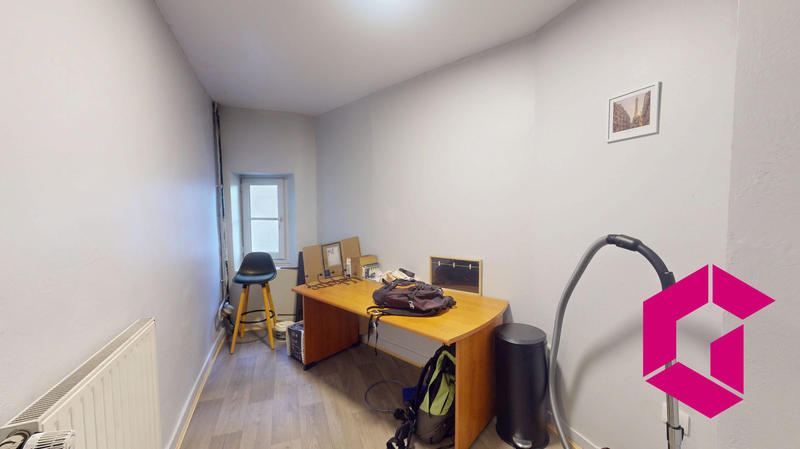 Appartement - 100 m² - 5 pièces