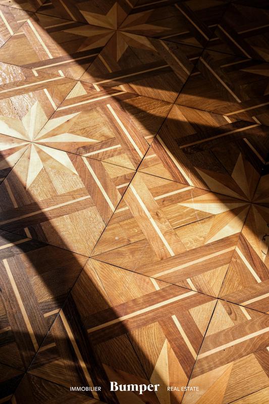 Appartement - 255 m² - 8 pièces