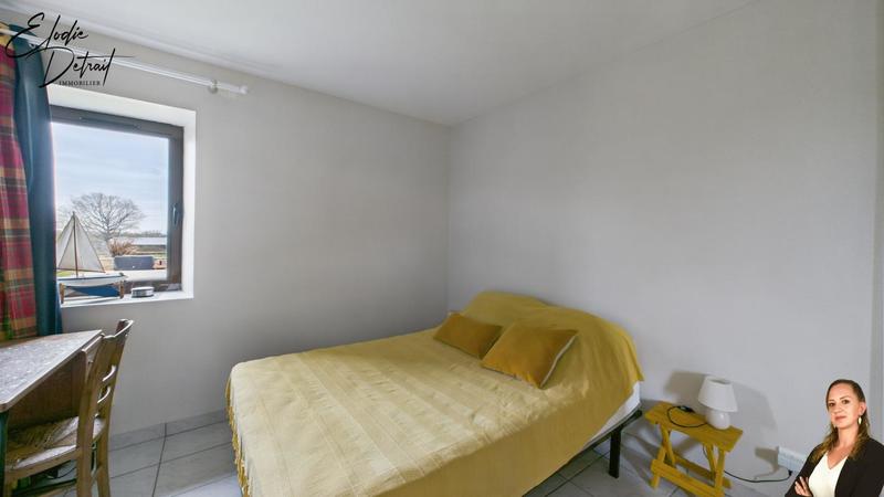 Maison - 242 m² - 7 pièces