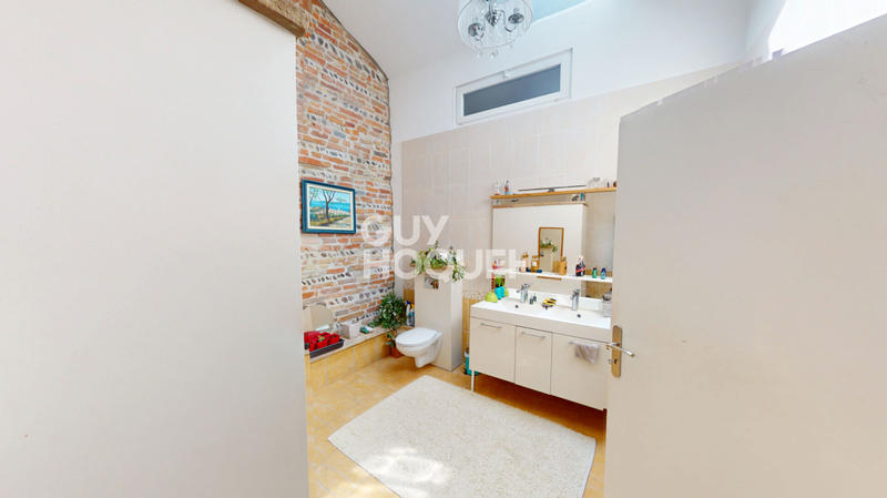 Maison - 490 m² - 10 pièces