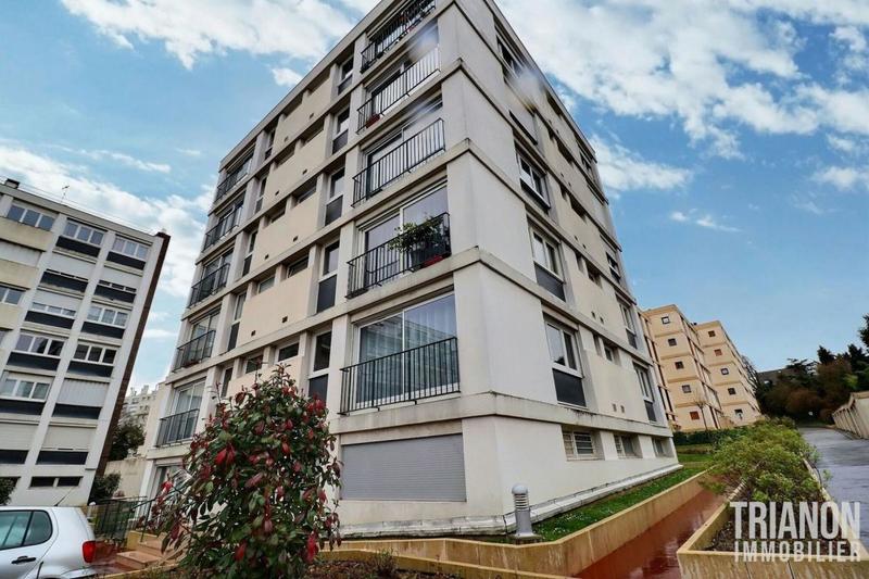 Studio - 32 m² - 1 pièce