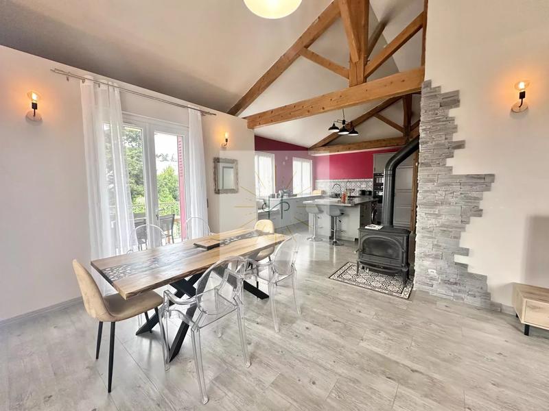 Maison - 134 m² - 5 pièces