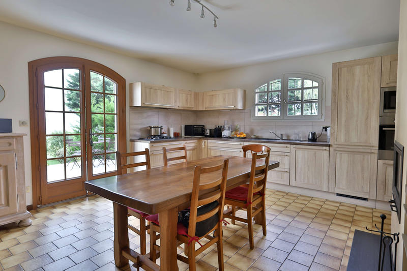 Maison - 178 m² - 6 pièces