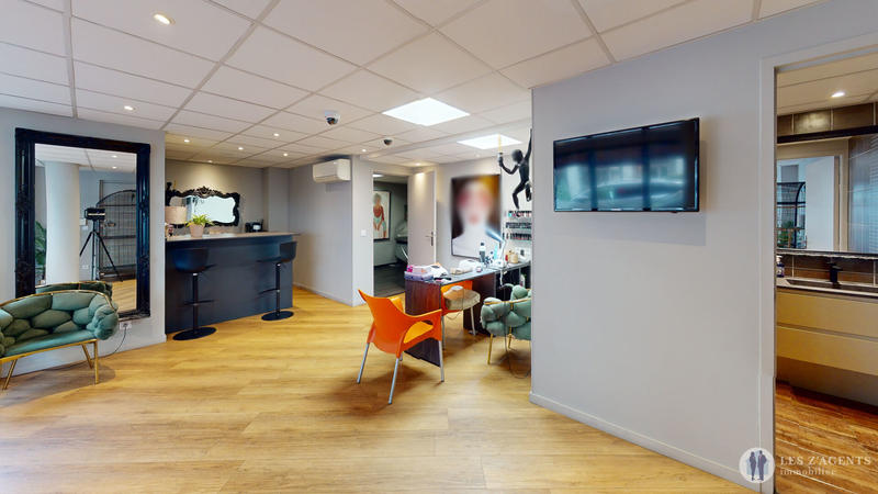 Local commercial - 53 m² - 2 pièces