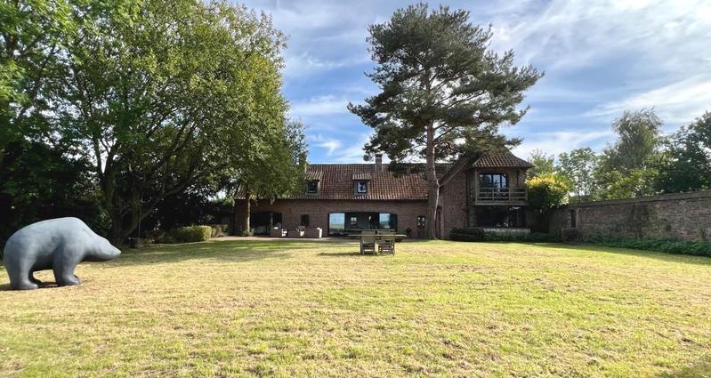 Maison - 500 m² - 15 pièces