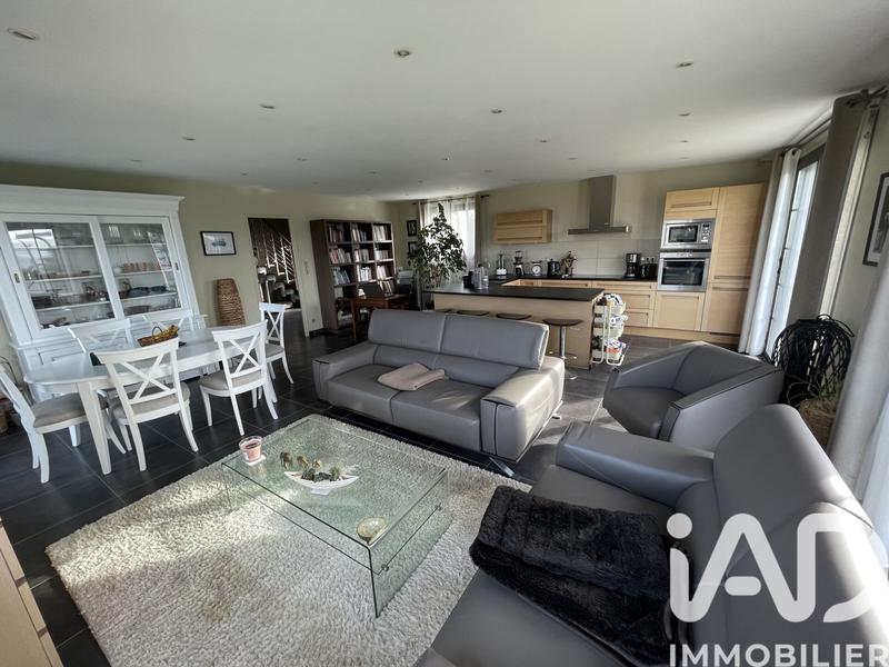 Maison - 120 m² - 6 pièces