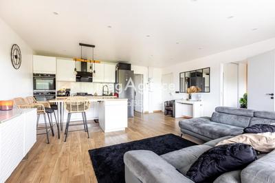 Appartement - 75 m² - 4 pièces