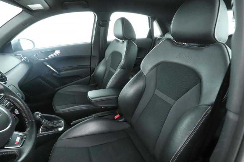 Audi A1 sportback 1.4 Tfsi Cod s line s tronic 150 ch