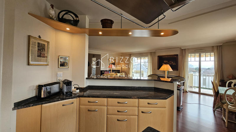 Appartement - 152 m² - 5 pièces