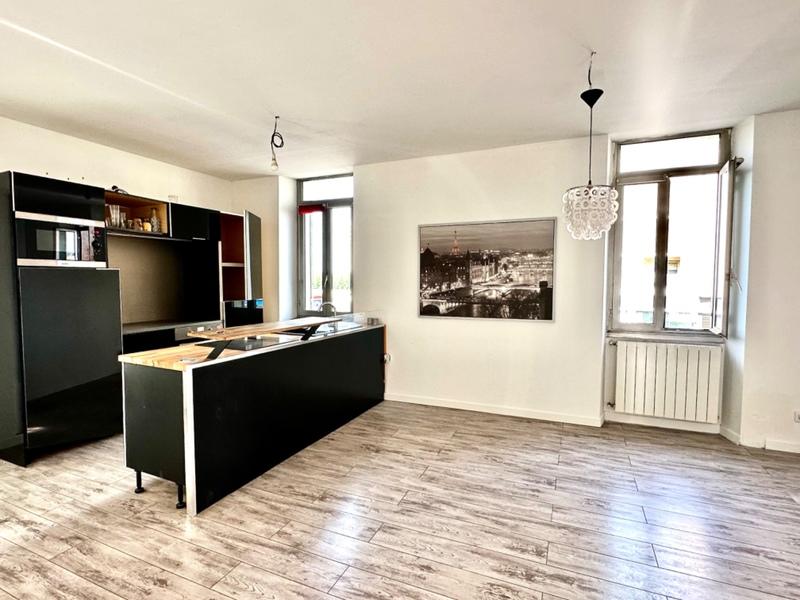 Appartement - 96 m² - 4 pièces