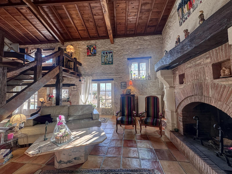 Maison - 200 m² - 7 pièces