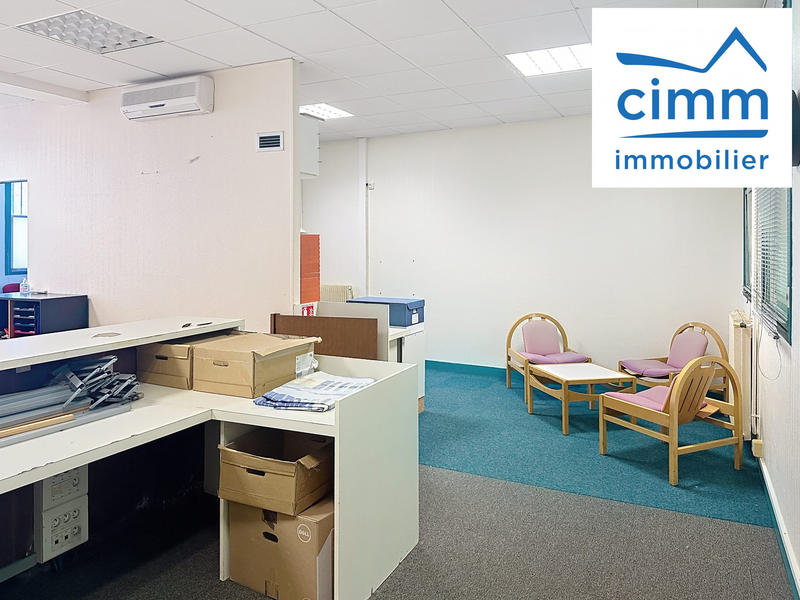 Bureau - 79 m² - 2 pièces