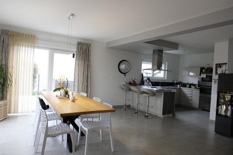 Maison - 142 m² - 6 pièces